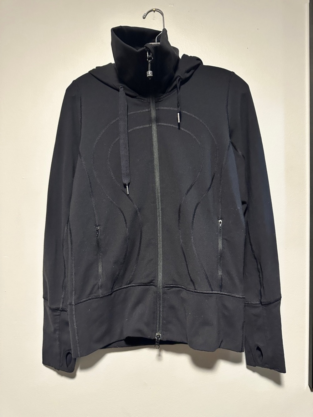 lululemon athletica Black Drawcord Bead Zip Pull